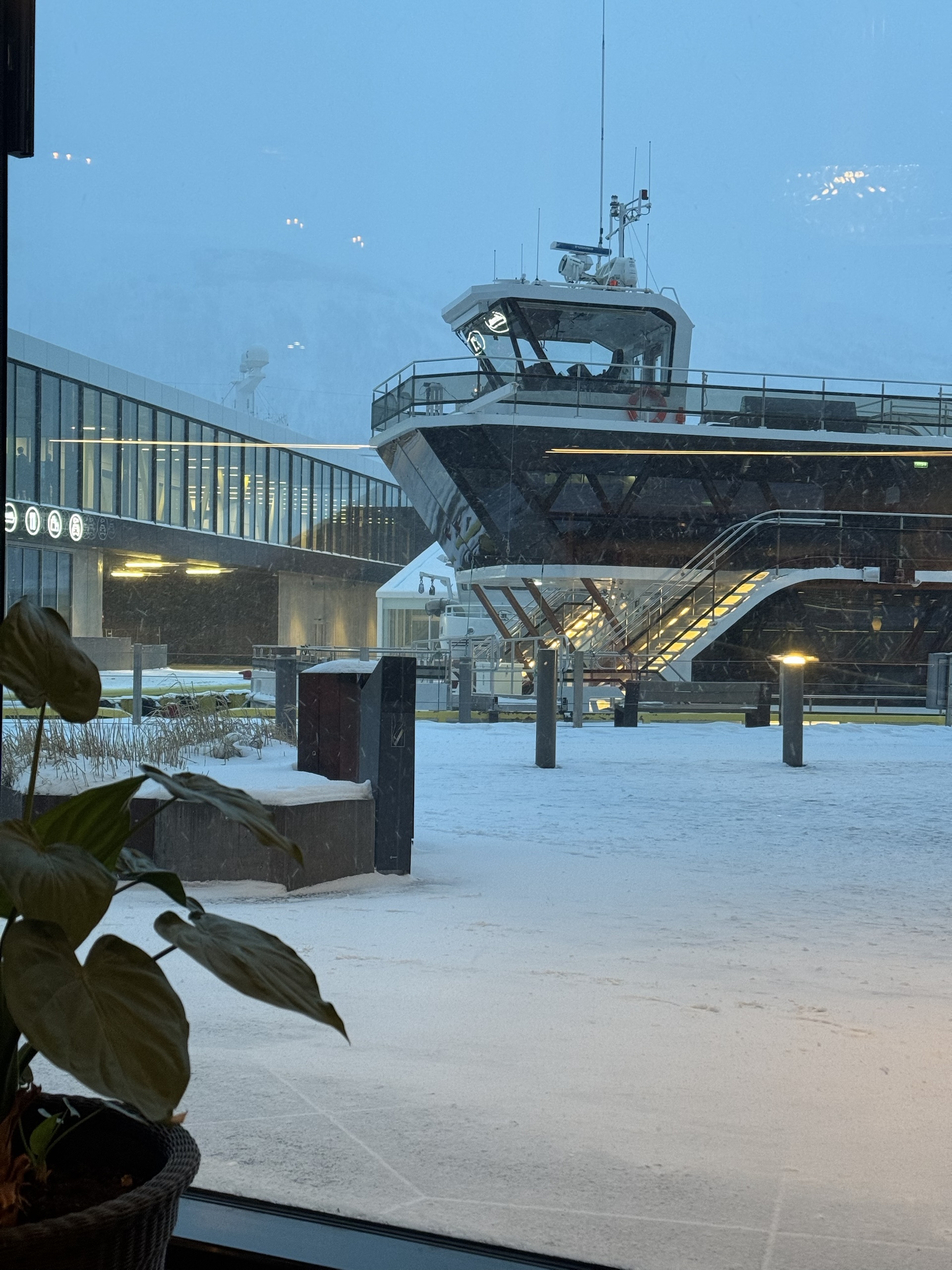 Snow at the waterfront