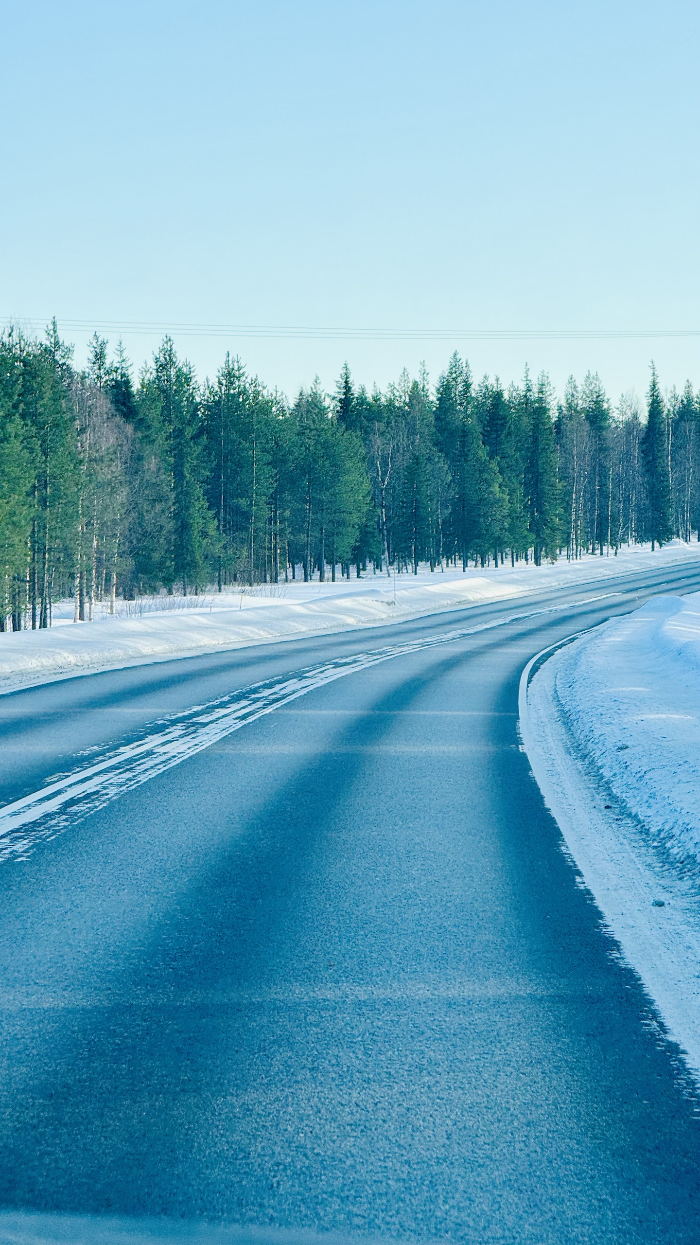 Road south of Levi